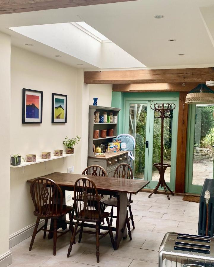 The Dragonfly Bnb, 格拉斯顿伯里 外观 照片