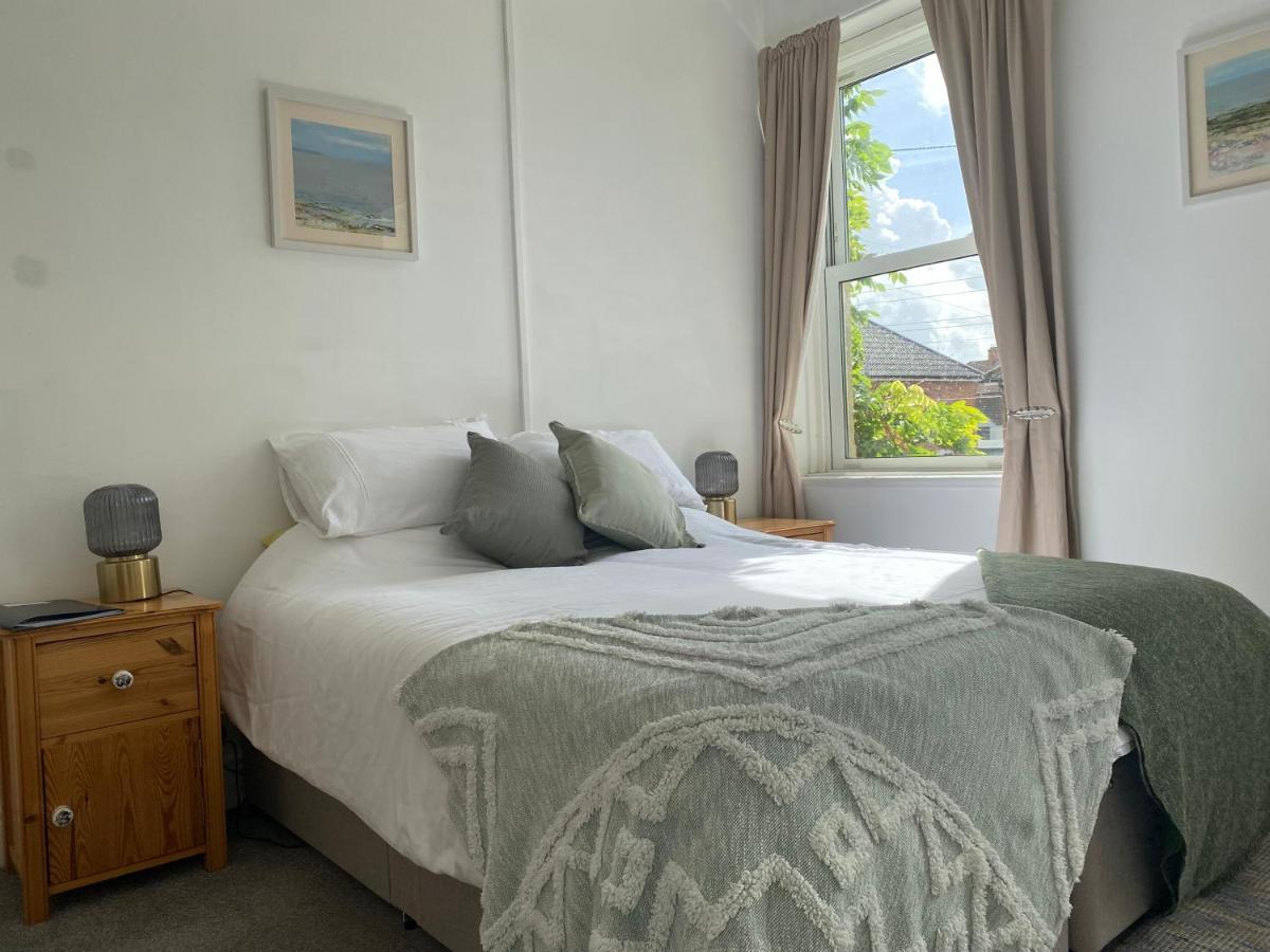 The Dragonfly Bnb, 格拉斯顿伯里 外观 照片