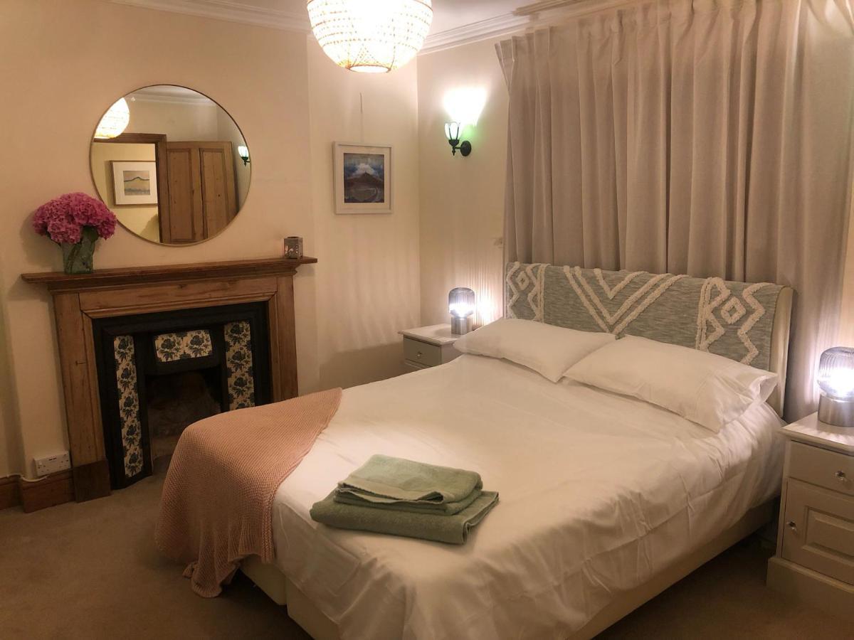 The Dragonfly Bnb, 格拉斯顿伯里 外观 照片