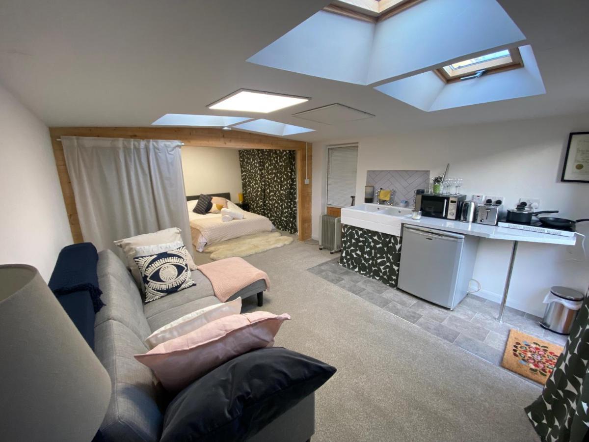 The Dragonfly Bnb, 格拉斯顿伯里 外观 照片