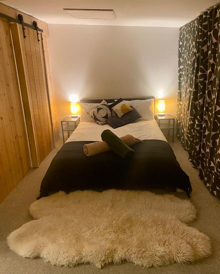 The Dragonfly Bnb, 格拉斯顿伯里 外观 照片