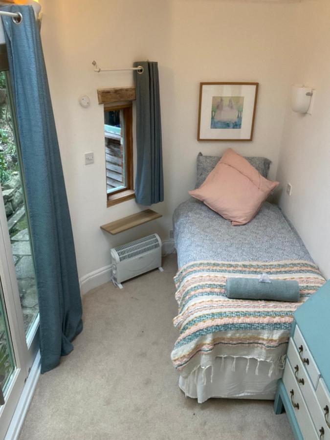 The Dragonfly Bnb, 格拉斯顿伯里 外观 照片