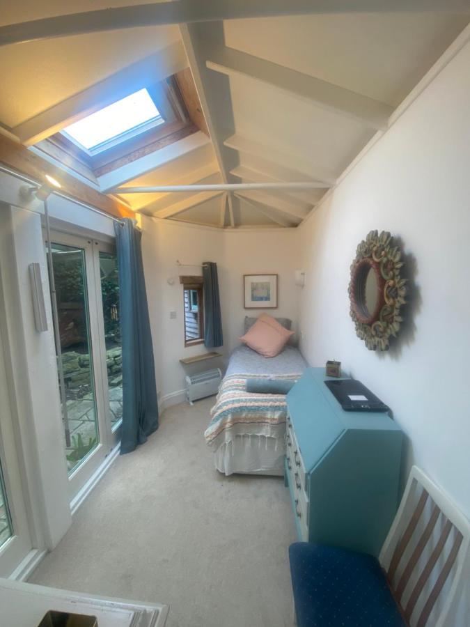 The Dragonfly Bnb, 格拉斯顿伯里 外观 照片